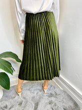 Load image into Gallery viewer, Alula Pleated Skirt