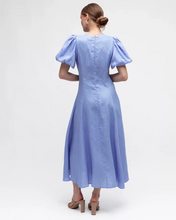 Load image into Gallery viewer, Chica Twist Linen Dress