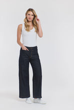 Load image into Gallery viewer, Brenda Jeans