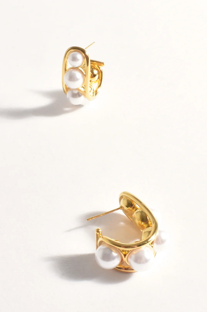 Faux Pearl Curved Front Hoops