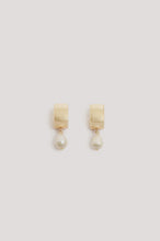 Load image into Gallery viewer, Baroque Pearl Drop Metal Hoop Earrings