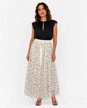 Load image into Gallery viewer, Aria Tulle Skirt