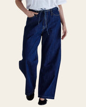 Load image into Gallery viewer, Goldie Jeans