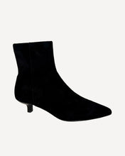 Load image into Gallery viewer, Cemila Leather Ankle Boots