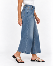 Load image into Gallery viewer, Kimberly Cropped Jean - Mid Denim