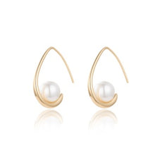 Load image into Gallery viewer, Lotus Pearl Cradle Earrings