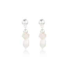 Load image into Gallery viewer, Lotus Pearl Cascade Earrings