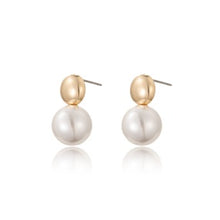 Load image into Gallery viewer, Lotus Pearl Duo Earrings