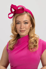 Load image into Gallery viewer, Mel Racewear Fascinator