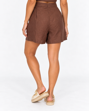 Load image into Gallery viewer, Flip Linen Shorts - Chocolate