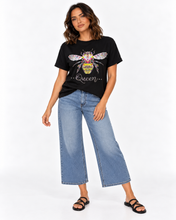 Load image into Gallery viewer, Garden Queen Tee