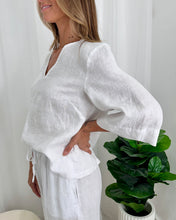 Load image into Gallery viewer, Andrea Linen Top