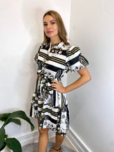 Load image into Gallery viewer, Celeste Print Linen Dress