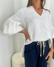 Load image into Gallery viewer, Castaway Linen Blouse