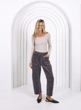 Load image into Gallery viewer, Leo Barrel Corduroy Jeans  - Smoke Charcoal