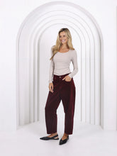 Load image into Gallery viewer, Toni Barrel Corduroy Jeans - Brunette