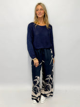 Load image into Gallery viewer, Velvet Petals Pant