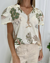 Load image into Gallery viewer, Clemi Flare Sleeve Top