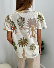 Load image into Gallery viewer, Clemi Flare Sleeve Top