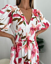Load image into Gallery viewer, Botanic Blush Maxi Dress