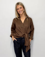 Load image into Gallery viewer, Gus Linen Shirt - Chocolate