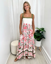 Load image into Gallery viewer, Petal Dream Maxi Dress