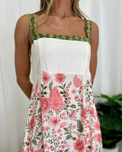 Load image into Gallery viewer, Petal Dream Maxi Dress