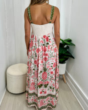 Load image into Gallery viewer, Petal Dream Maxi Dress