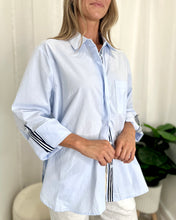 Load image into Gallery viewer, Stripe Trim Shirt