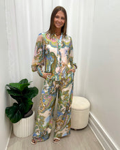 Load image into Gallery viewer, Lovebird Blouse