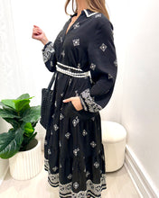 Load image into Gallery viewer, Solene Midi Dress