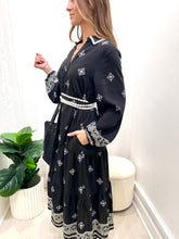 Load image into Gallery viewer, Solene Midi Dress