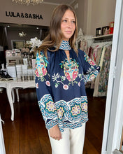 Load image into Gallery viewer, Ruby Yaya Garcia Shirt - Cream &amp; Navy