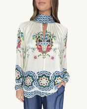 Load image into Gallery viewer, Ruby Yaya Garcia Shirt - Cream &amp; Navy