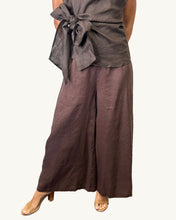 Load image into Gallery viewer, Aria Chocolate Pant