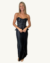 Load image into Gallery viewer, Gwen Plisse Strapless Top &amp; Skirt Set