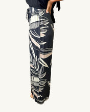 Load image into Gallery viewer, Expression Pants