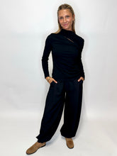 Load image into Gallery viewer, Cristina Cutout Top