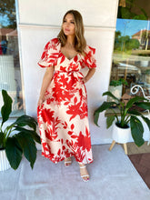 Load image into Gallery viewer, Flaunt Maxi Dress