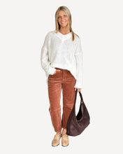 Load image into Gallery viewer, Toni Barrel Cord Jean