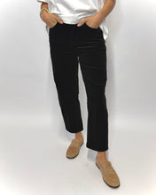 Load image into Gallery viewer, Toni Barrel Cord Jean