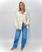 Load image into Gallery viewer, Alice Button Cardi