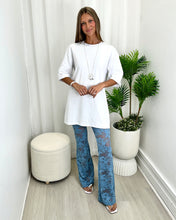 Load image into Gallery viewer, Leah Long Tee