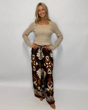 Load image into Gallery viewer, Nevis Pant Stylised Jungle Leaf Print Pant