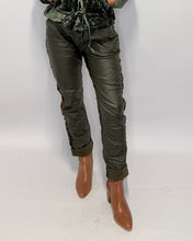 Load image into Gallery viewer, Leopard Vegan Leather Jogg Pants
