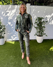 Load image into Gallery viewer, Leopard Vegan Leather Jogg Pants