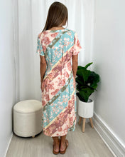 Load image into Gallery viewer, Tetta Midi Dress