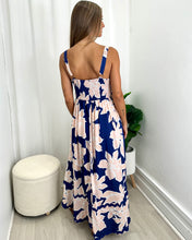 Load image into Gallery viewer, Ondulata Midi Dress