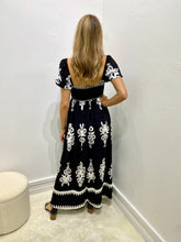 Load image into Gallery viewer, Amira Maxi Dress