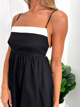 Load image into Gallery viewer, Teodora Maxi Dress